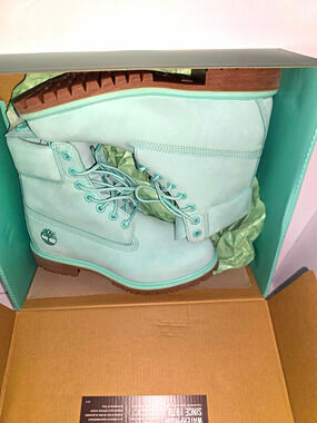 Timberland Premium 6" Waterproof Boot Light Green Nubuck Men's Size 7 New